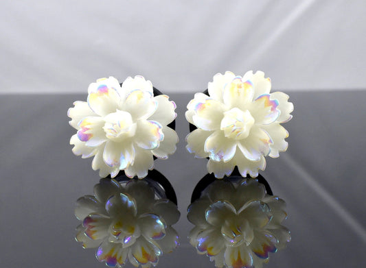 5/8 in, 3/4 in - White Flower Wedding Formal Plugs